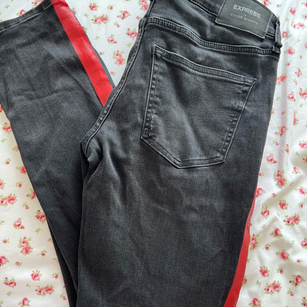 Express men’s Skinny Jeans with Red Accent